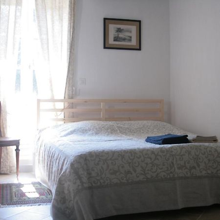 לינה וארוחת בוקר Ancy-le-Franc Domaine Des Douves מראה חיצוני תמונה